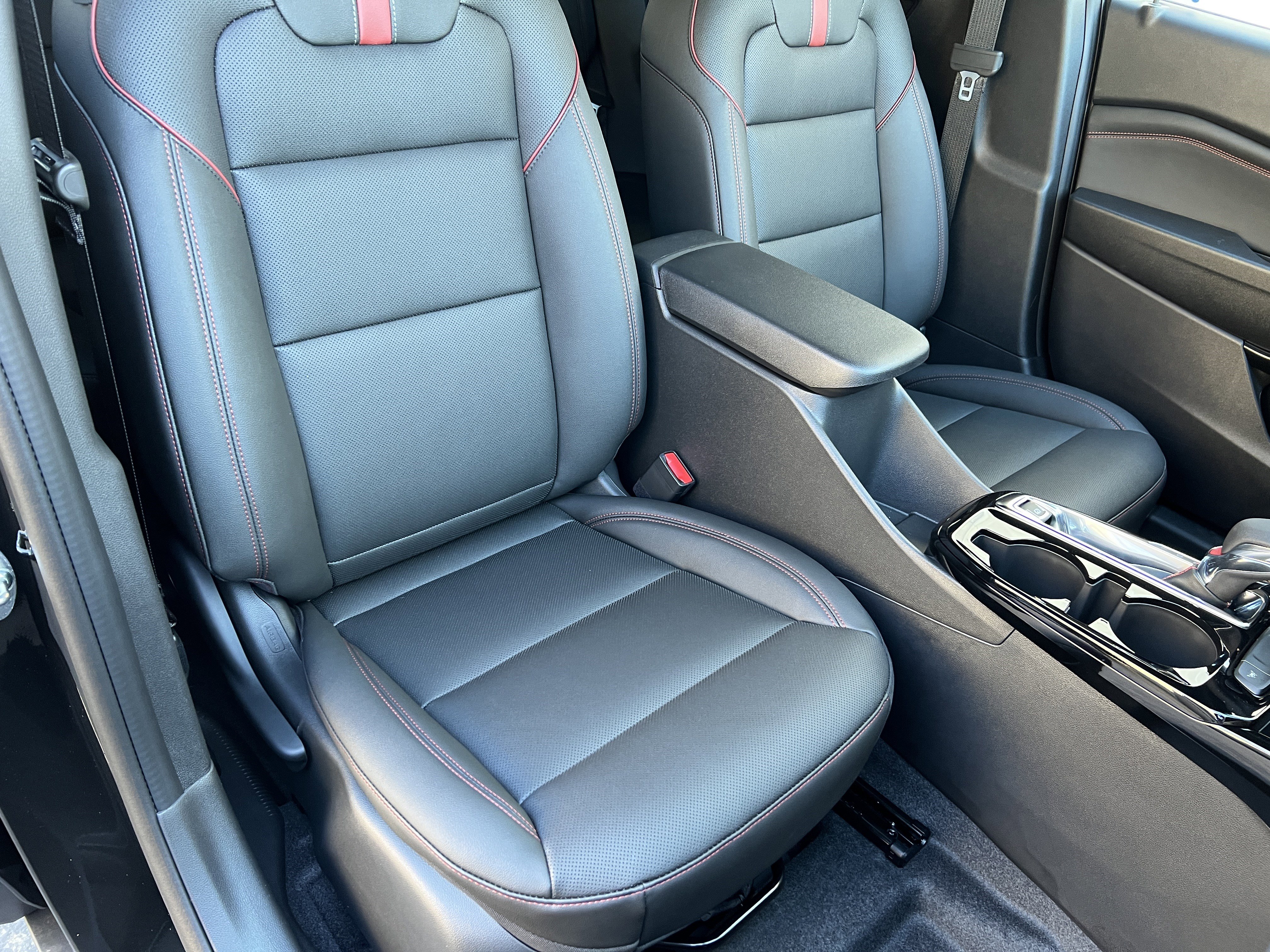 New 2026 Chevrolet Trax RS w/ Driver Confidence Package image 24