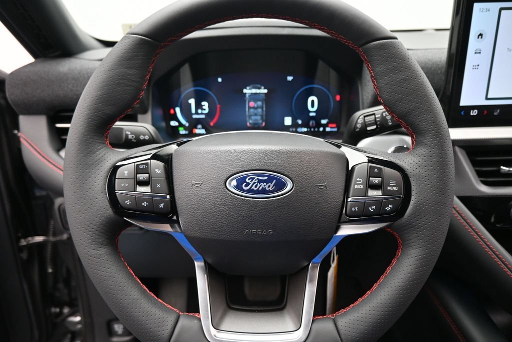 New 2026 Ford Explorer ST-Line w/ ST-Line Street Pack RWD image 14
