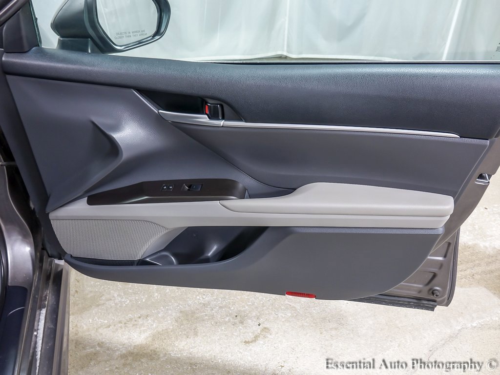 Used 2024 Toyota Camry SE image 22
