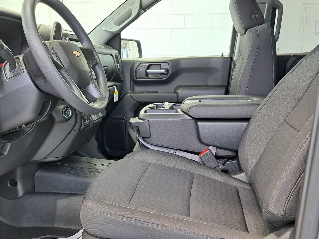New 2026 Chevrolet Silverado 1500 Custom AWD/4WD image 12
