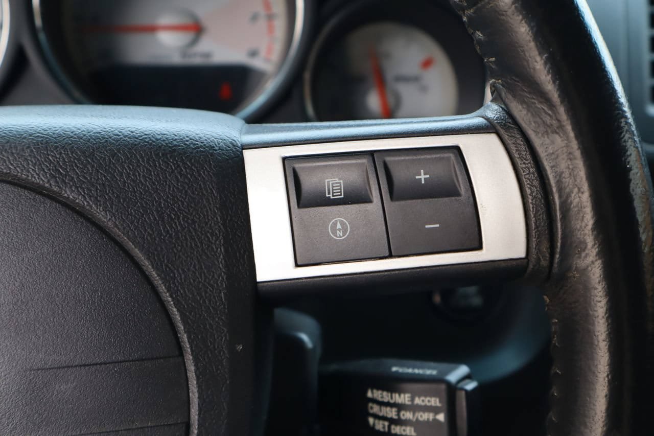 Used 2009 Dodge Challenger SRT8 w/ SRT Option Group II RWD image 13
