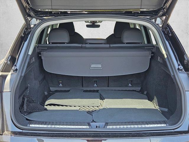 Used 2025 Audi Q5 Premium Plus w/ Premium Plus AWD/4WD image 6