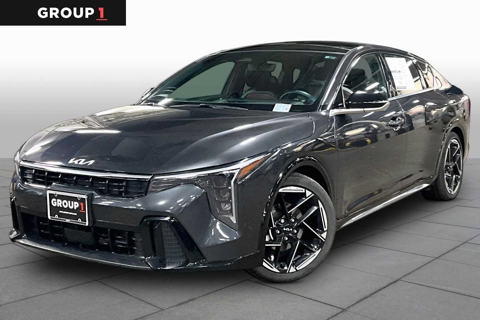 Used 2025 Kia K4 GT-Line w/ GT-Line Premium Package FWD image 1