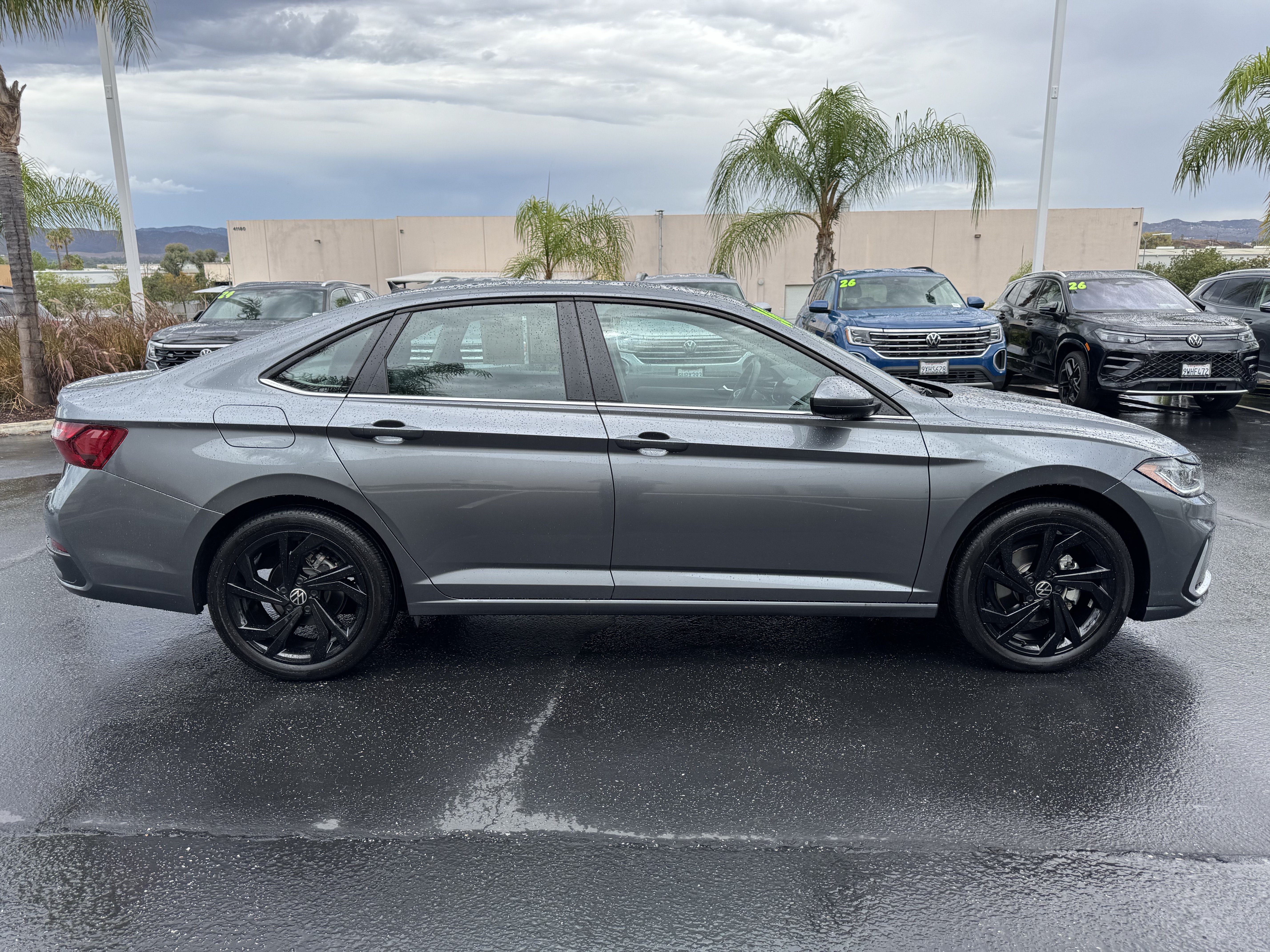 Used 2026 Volkswagen Jetta SE FWD image 10
