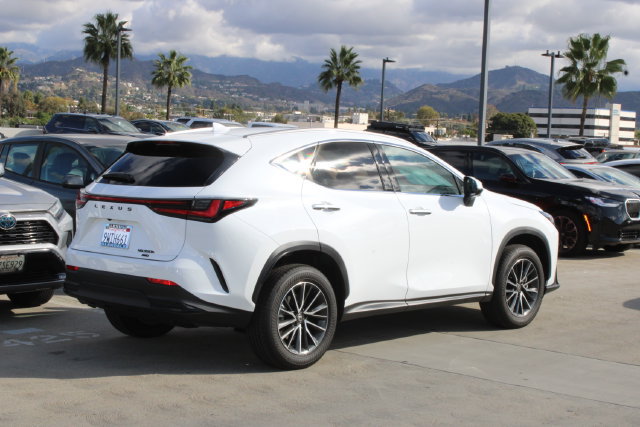 Certified 2026 Lexus NX 350h AWD w/ Accessory Package (Z1) image 21