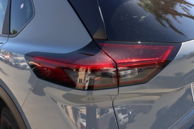 New 2026 Nissan Rogue SV image 7