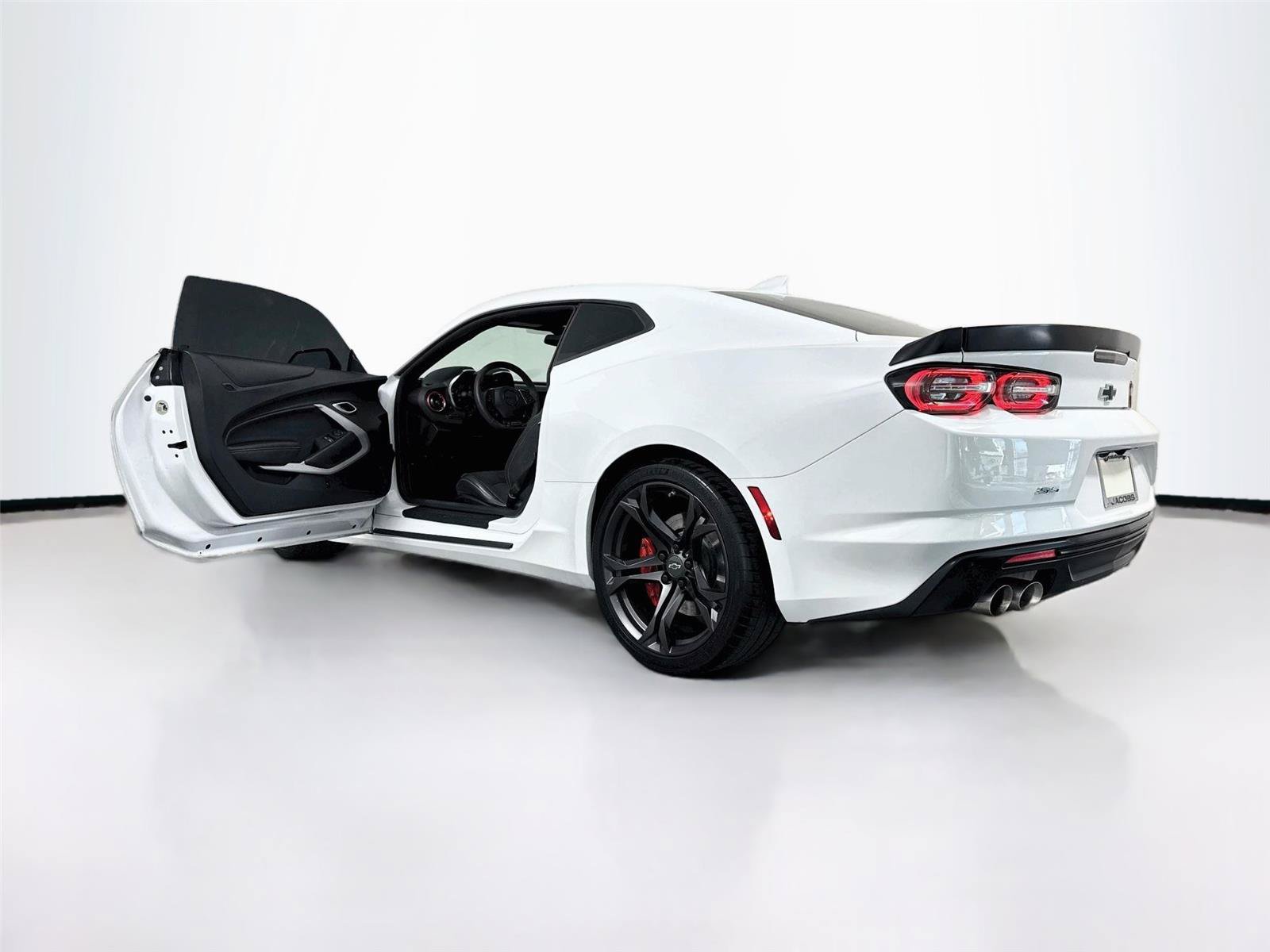 Used 2023 Chevrolet Camaro SS RWD image 39