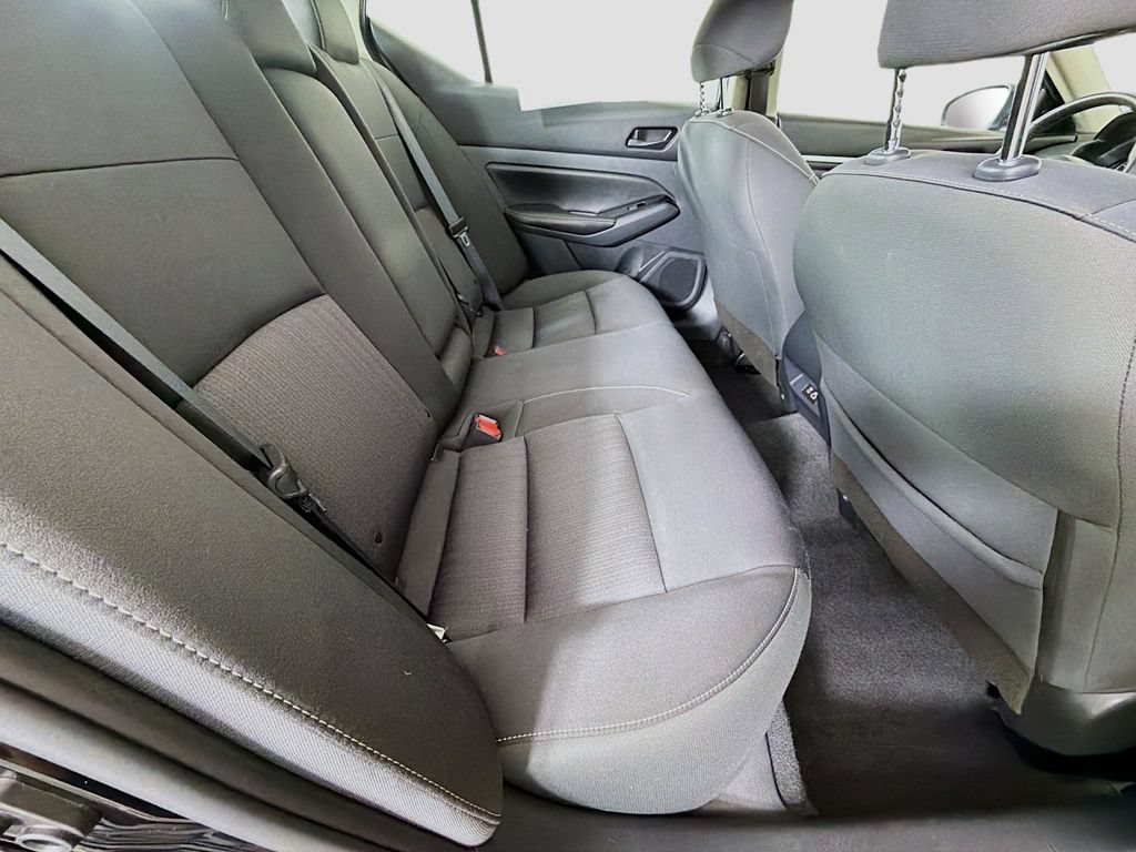 Used 2023 Nissan Altima 2.5 SV w/ SV Premium Package FWD image 28