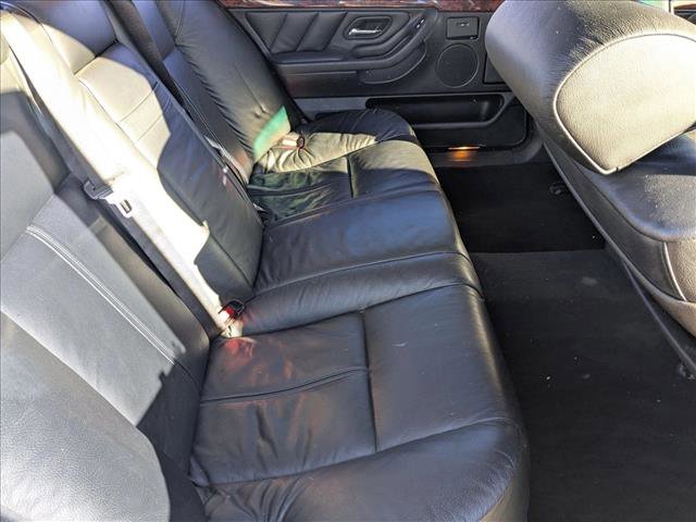 Used 2001 BMW 740iL image 19