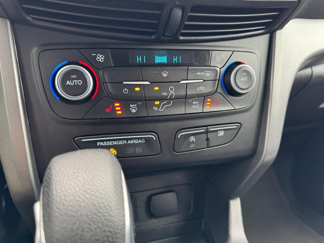 Used 2018 Ford Escape SE image 18