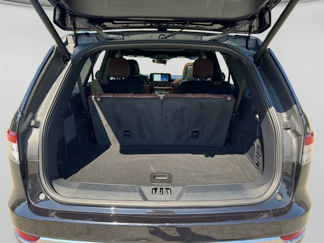 Used 2025 Lincoln Aviator Reserve w/ Equipment Group 201A AWD/4WD image 5