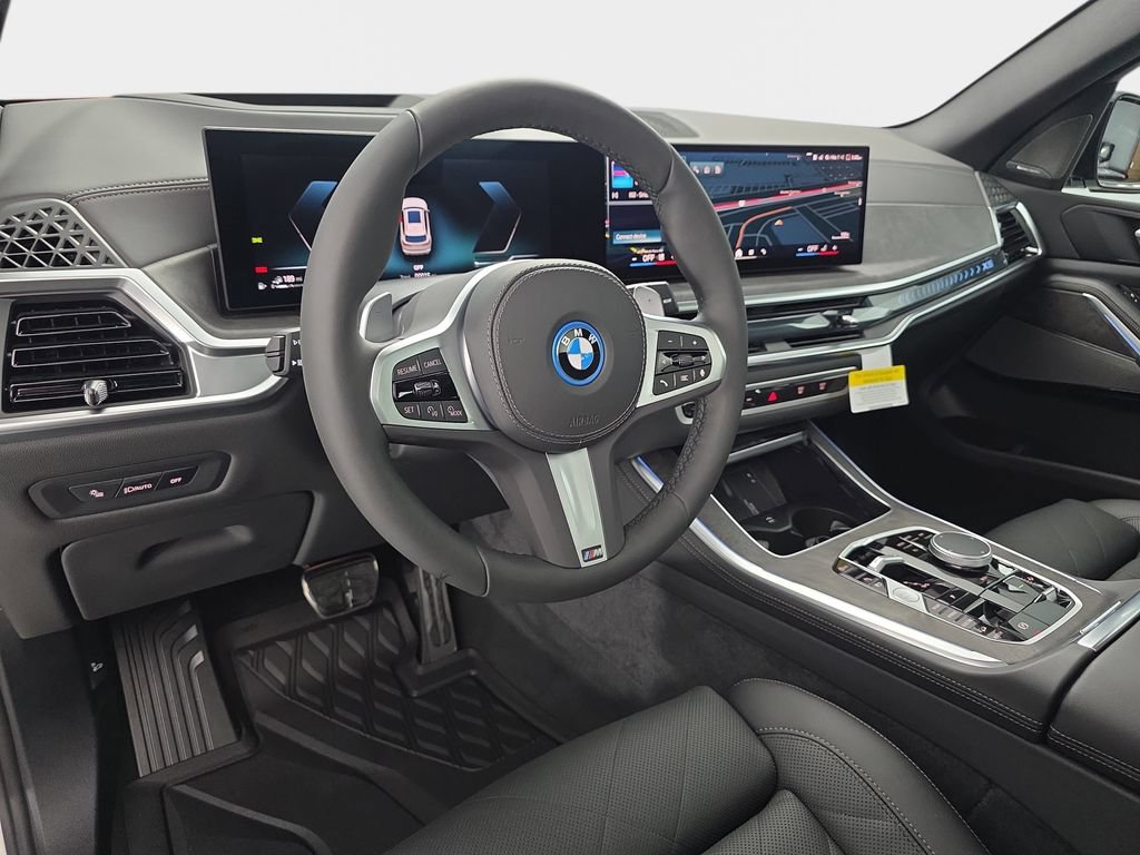 New 2026 BMW X5 xDrive50e w/ M Sport Package AWD/4WD image 16