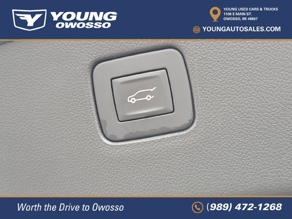 Used 2025 Buick Envista Sport Touring w/ Convenience I Package FWD image 35