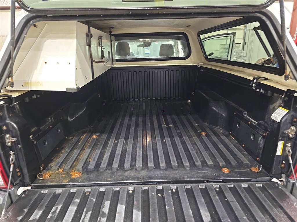 Used 2018 Toyota Tacoma SR image 11