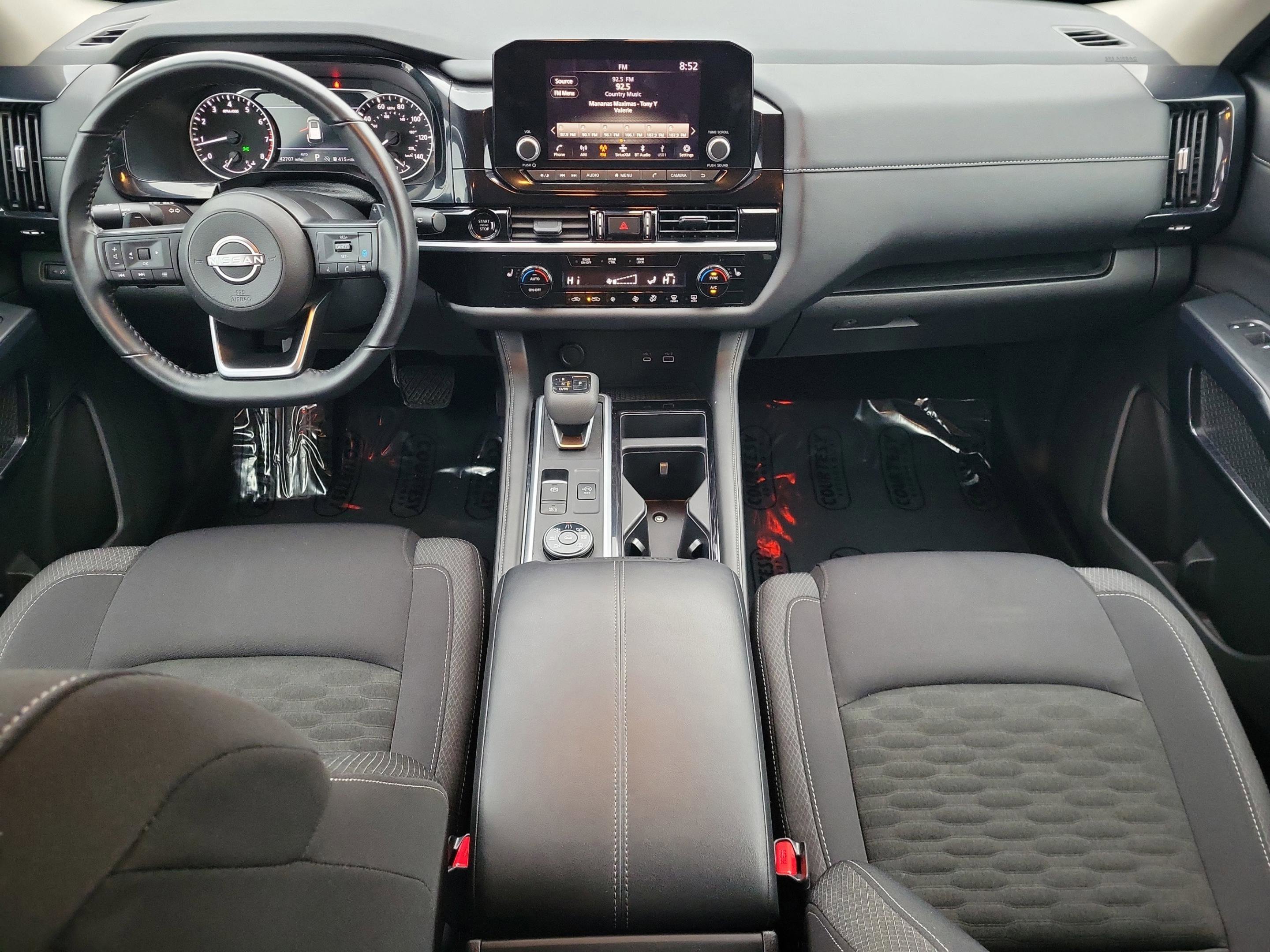 Certified 2025 Nissan Pathfinder SV image 17