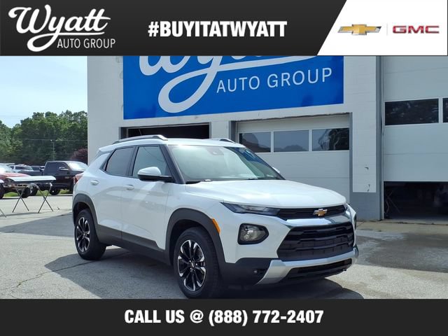 Used 2023 Chevrolet TrailBlazer LT w/ Convenience Package FWD image 1