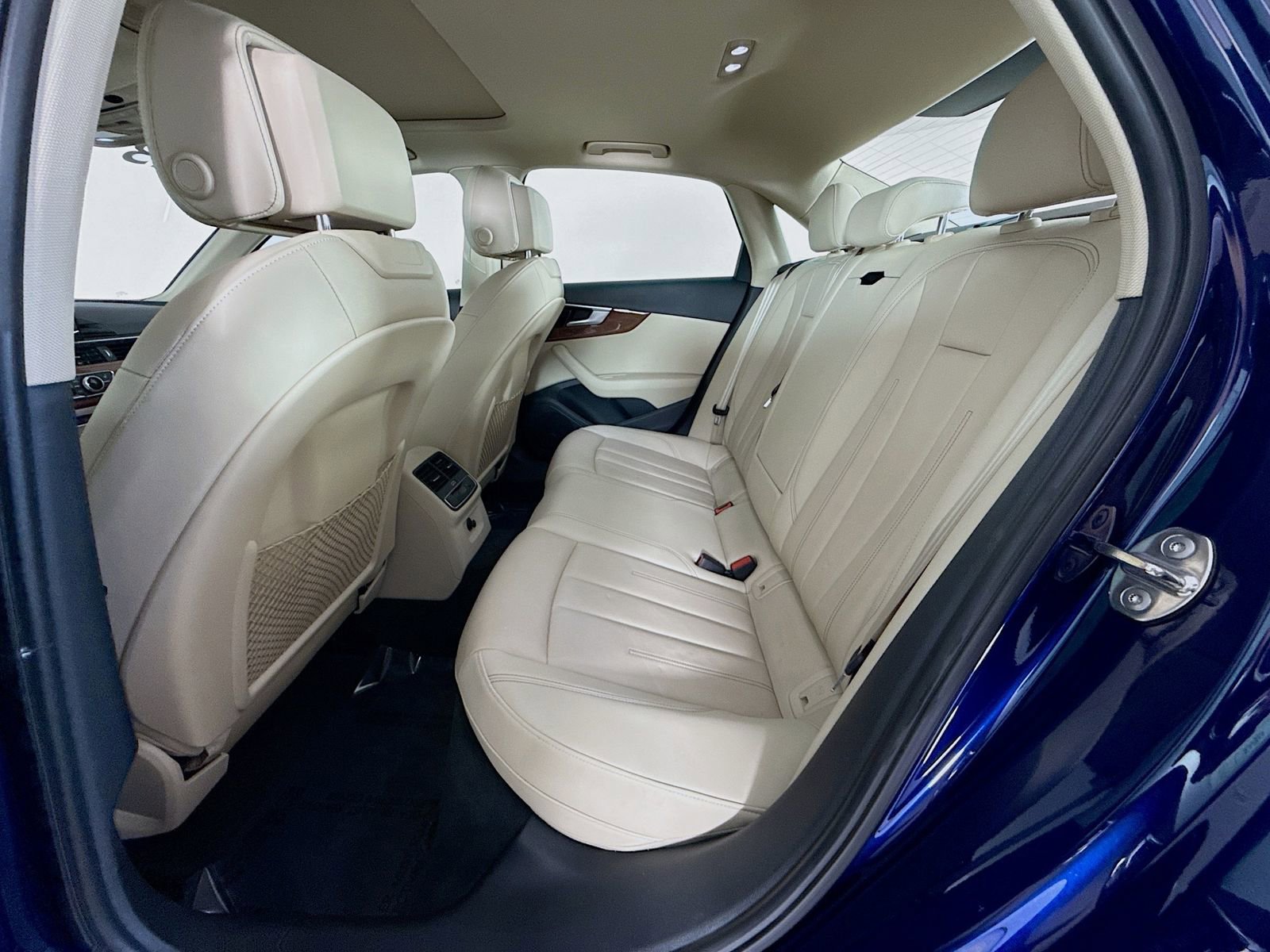 Used 2023 Audi A4 2.0T Premium w/ Convenience Package image 24