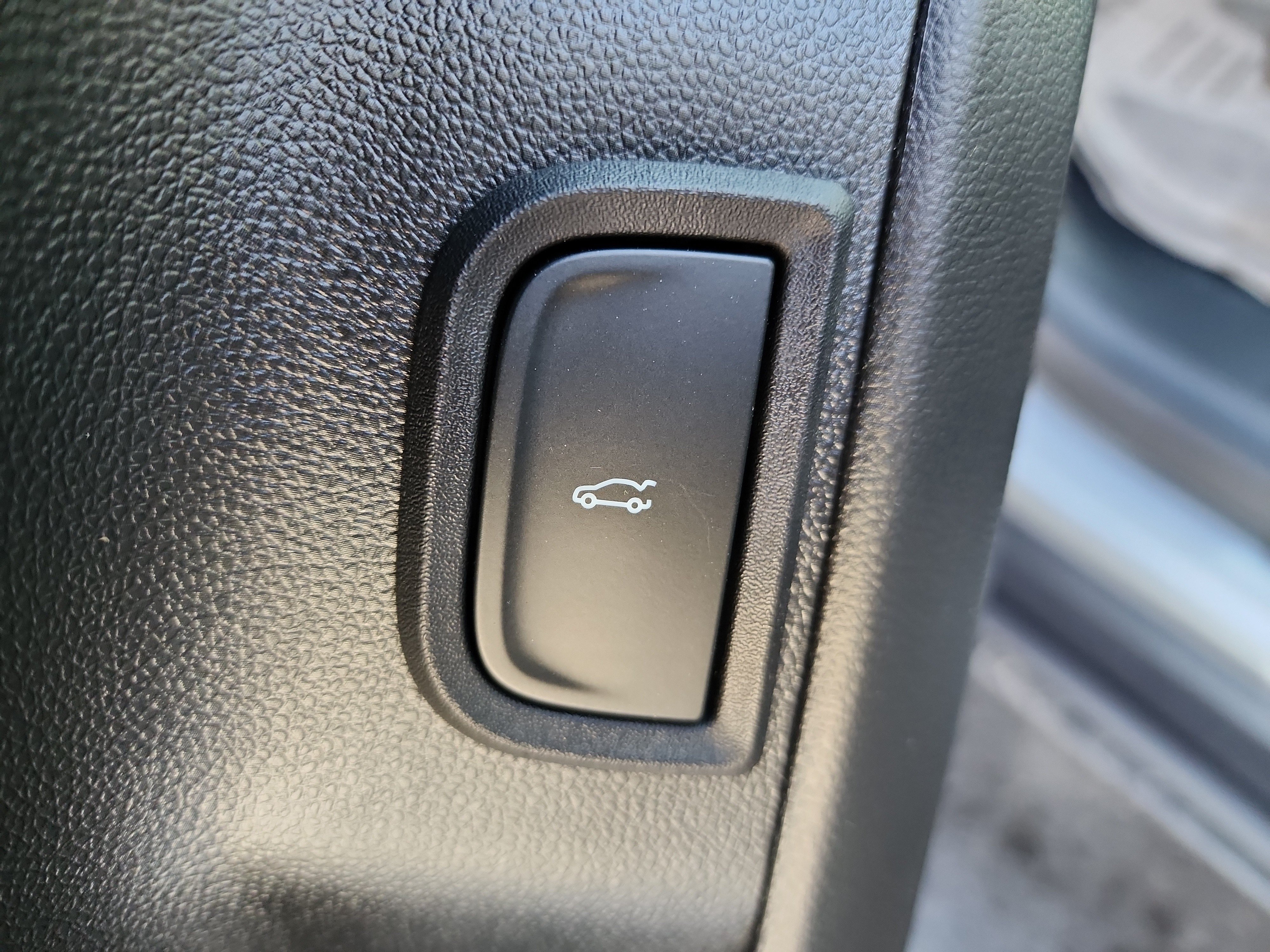 New 2026 GMC Terrain AT4 w/ Technology Package II AWD/4WD image 13