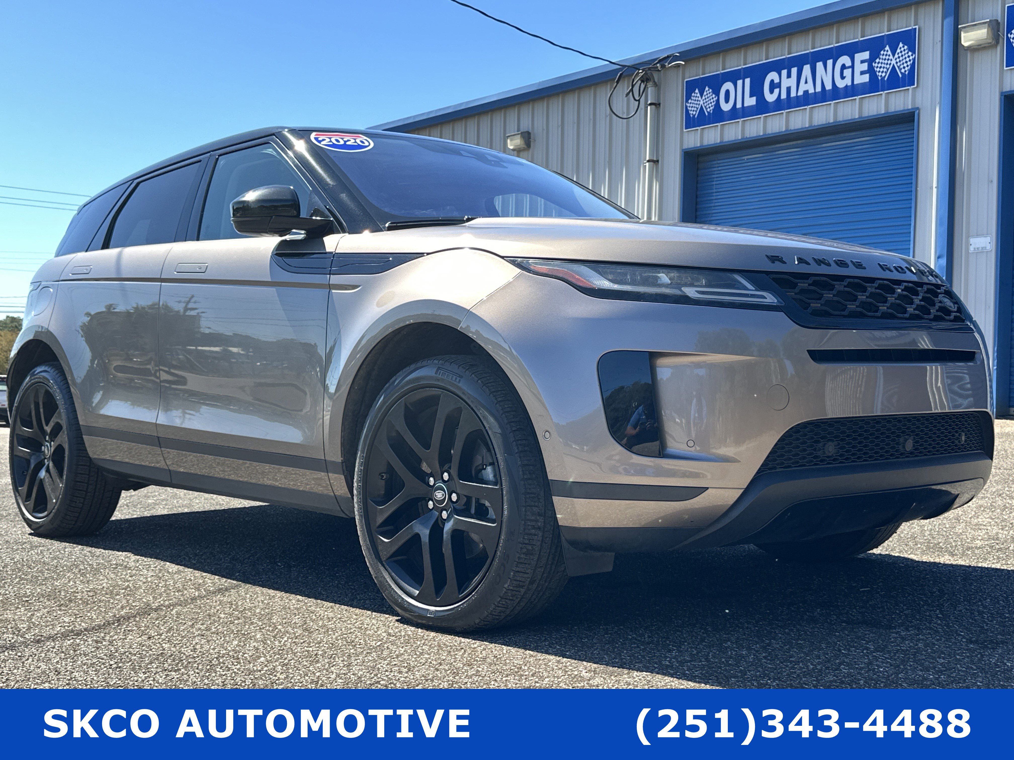 Used 2020 Land Rover Range Rover Evoque SE image 7