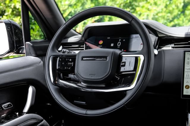 New 2026 Land Rover Range Rover SV AWD/4WD image 19