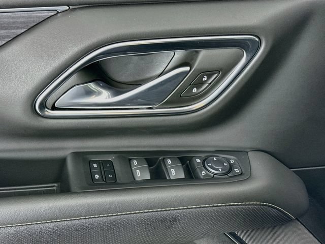 Used 2024 GMC Yukon SLT w/ SLT Luxury Package AWD/4WD image 19