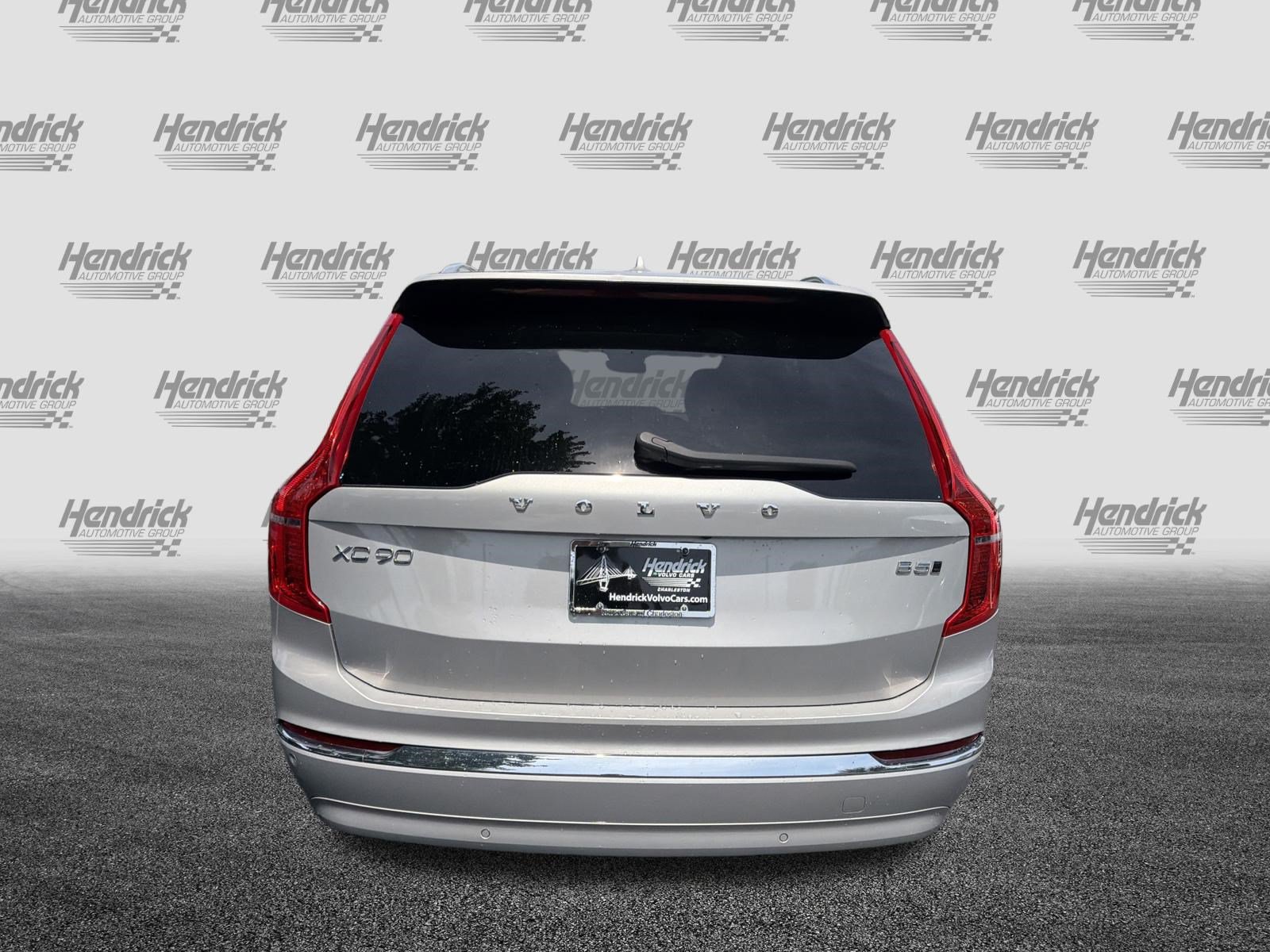 Certified 2025 Volvo XC90 B5 Core AWD/4WD image 9