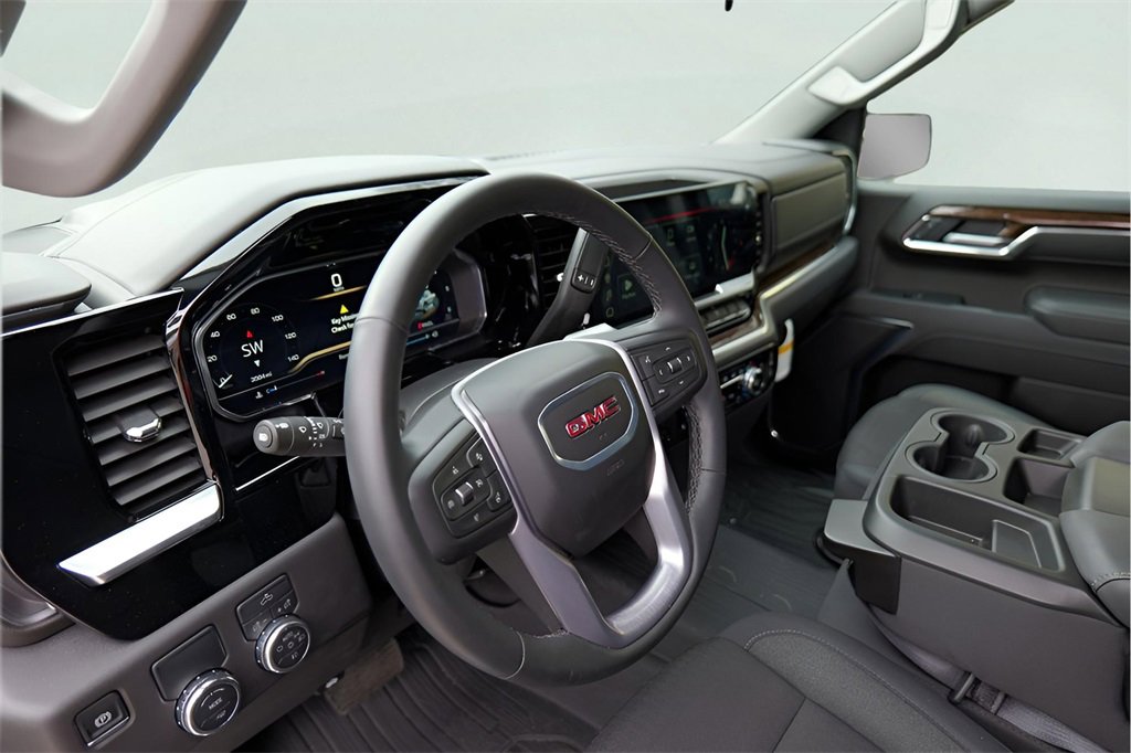 New 2025 GMC Sierra 1500 Elevation image 8