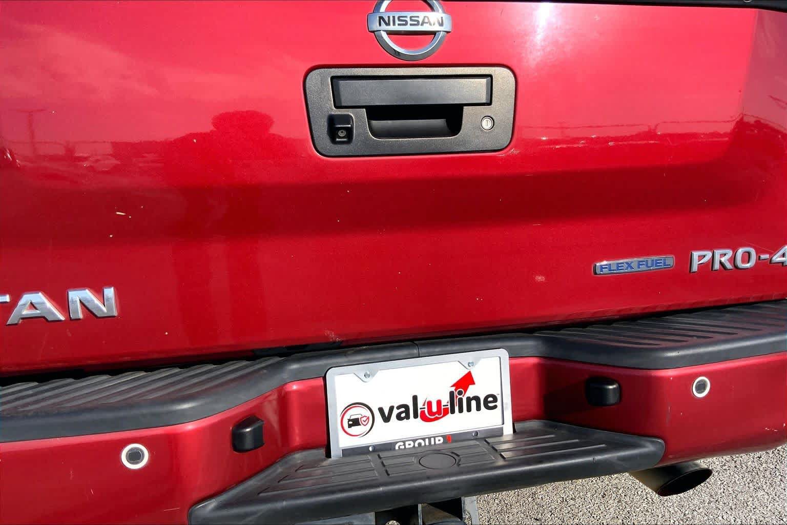 Used 2015 Nissan Titan PRO-4X AWD/4WD image 10