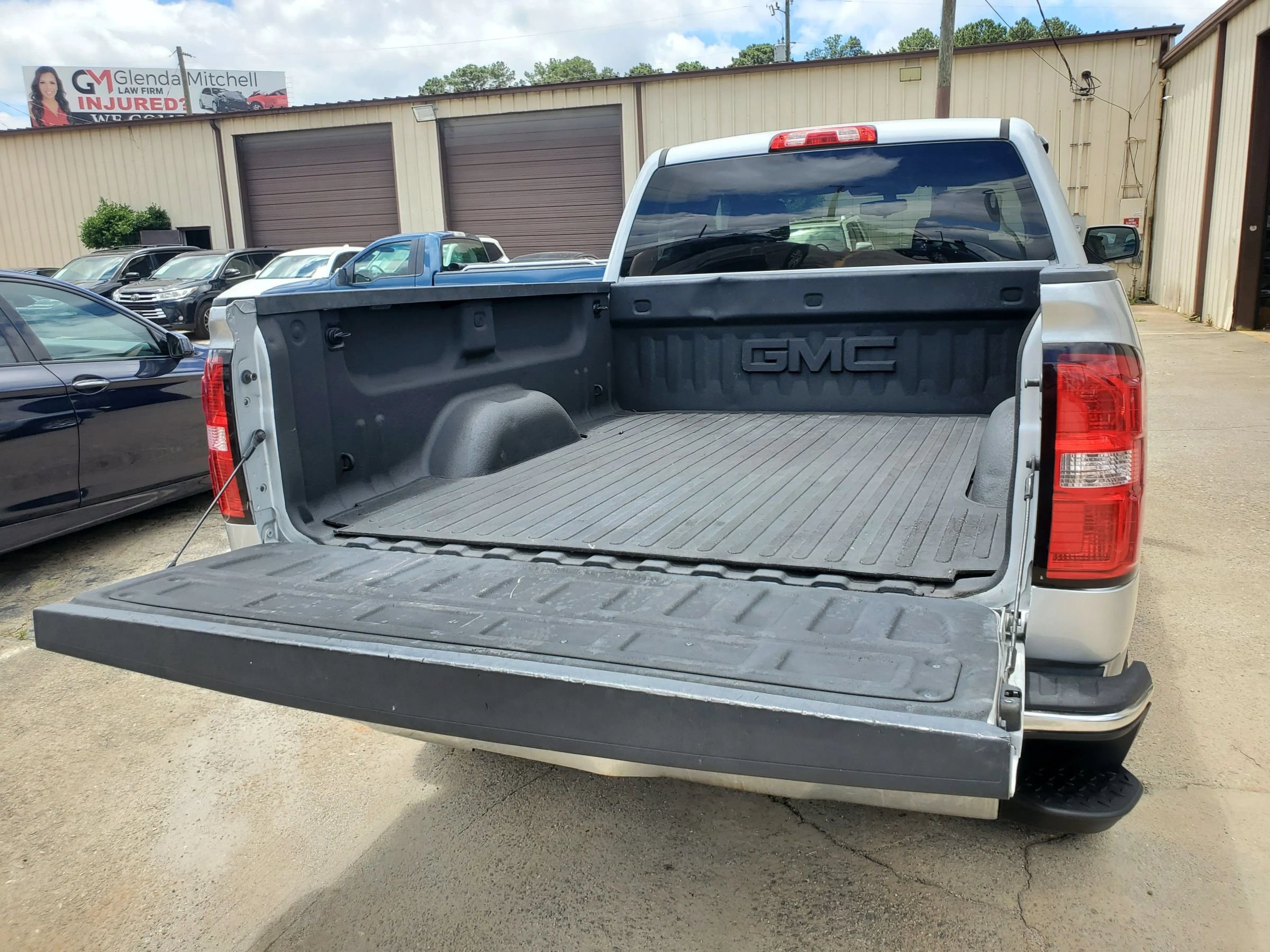 Used 2017 GMC Sierra 1500 SLE w/ SLE Value Package AWD/4WD image 52