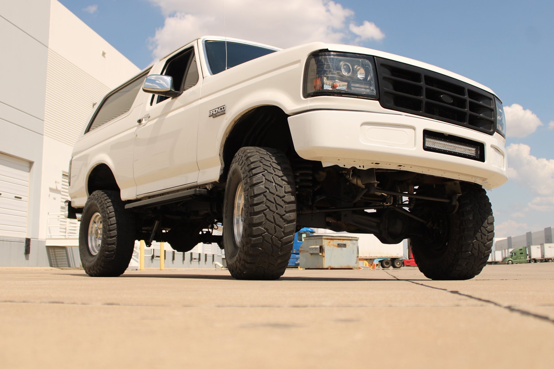Used 1993 Ford Bronco XLT AWD/4WD image 22