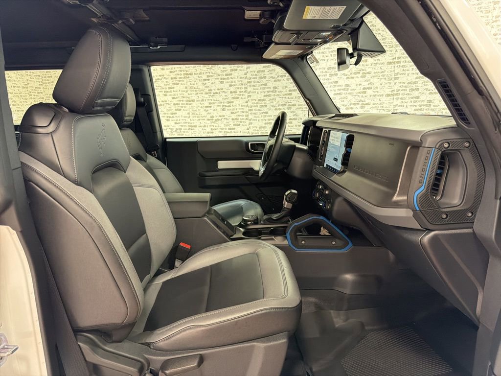 Used 2024 Ford Bronco Black Diamond image 11