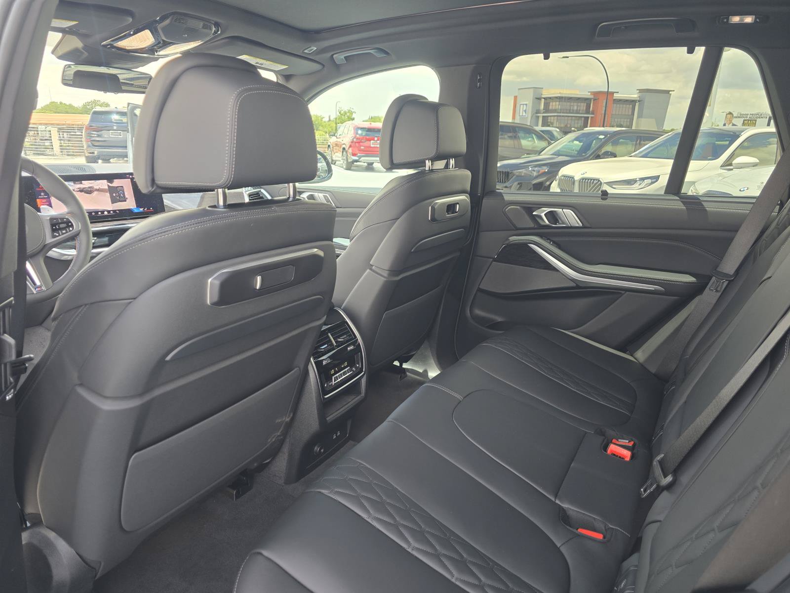 New 2026 BMW X5 M60i AWD/4WD image 12
