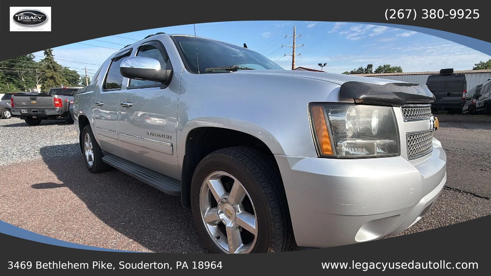 Used 2012 Chevrolet Avalanche LTZ AWD/4WD image 24