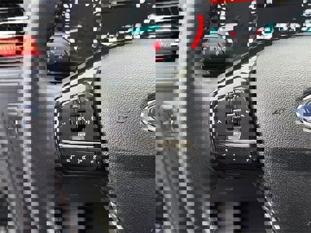 Used 2022 Ford Escape SEL image 27