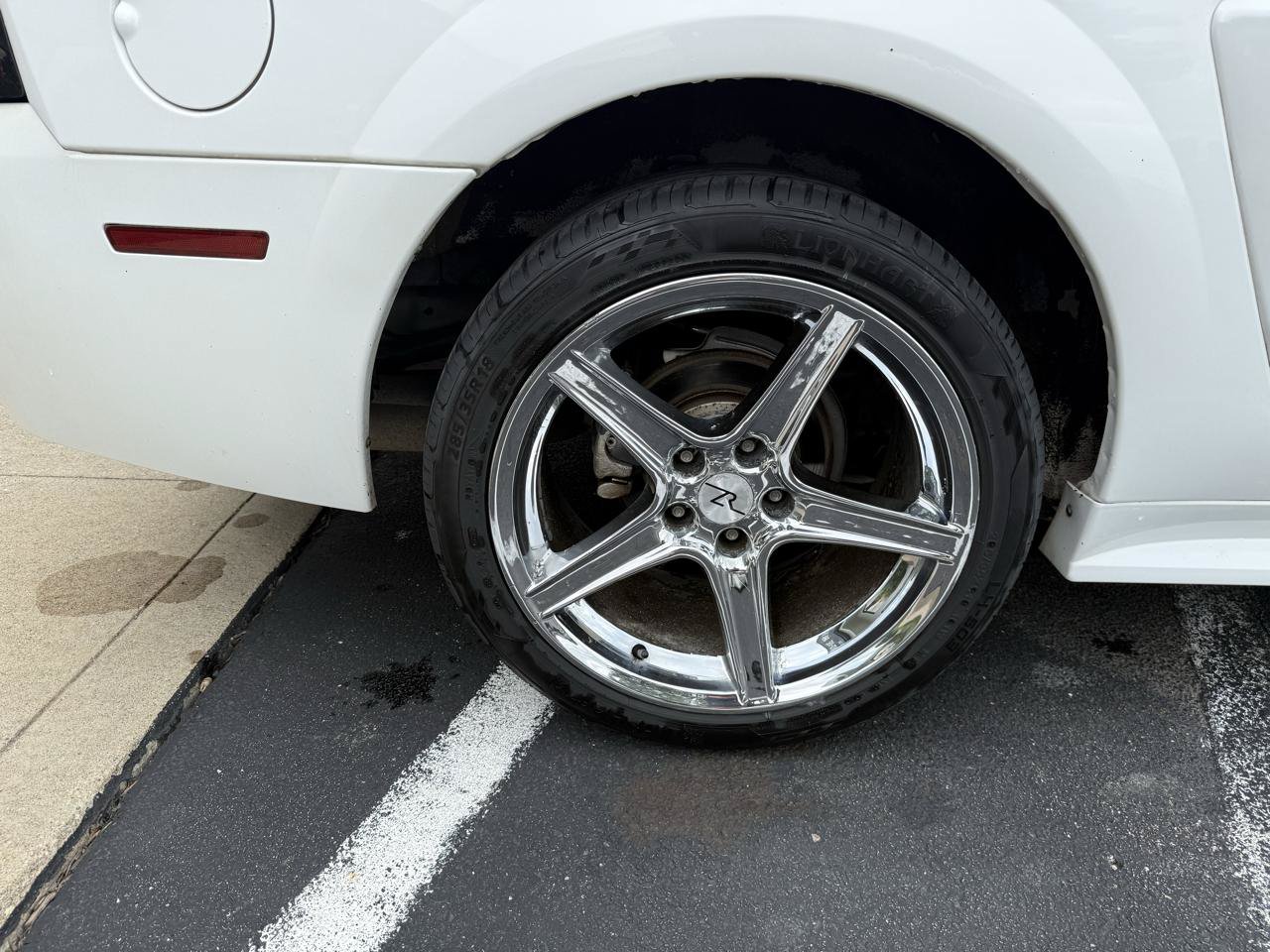 Used 2001 Ford Mustang GT RWD image 19