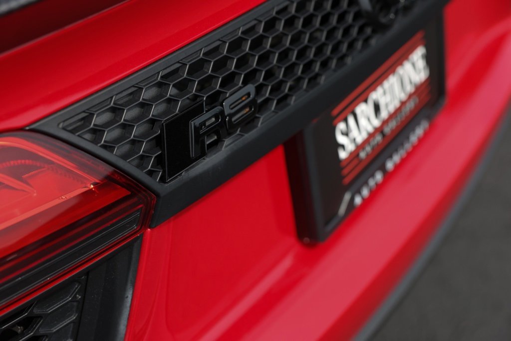 Used 2018 Audi R8 V10 plus w/ Full Leather Package image 52