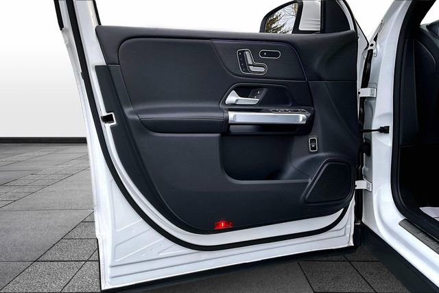 Certified 2023 Mercedes-Benz GLB 250 4MATIC image 23