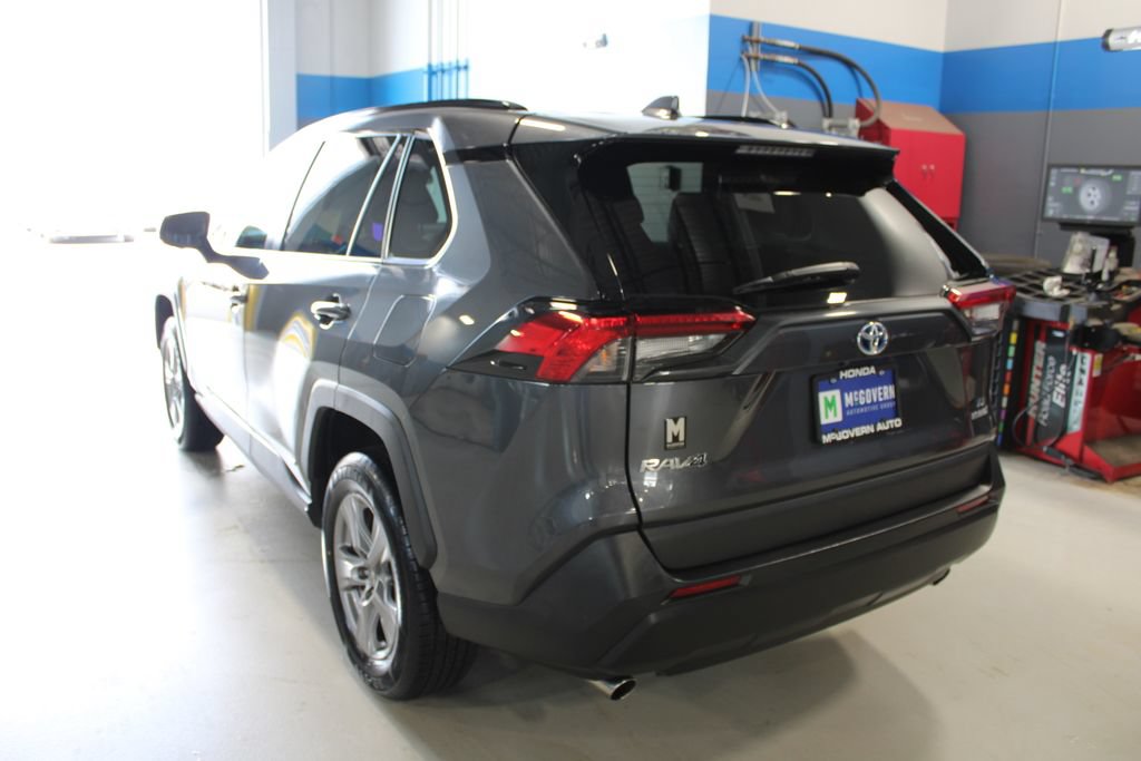 Used 2024 Toyota RAV4 LE AWD/4WD image 19
