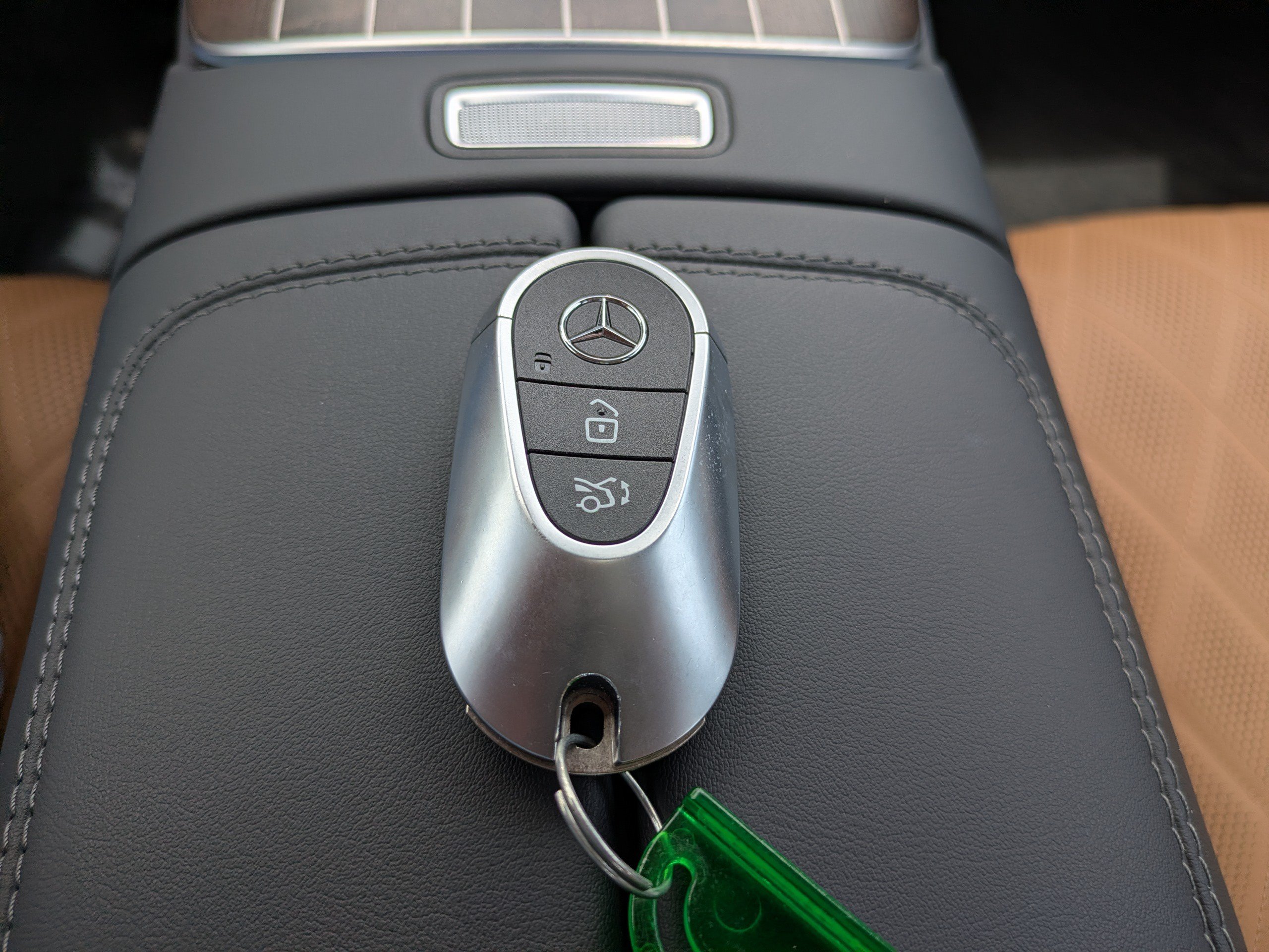 Used 2025 Mercedes-Benz E 450 4MATIC Sedan image 31