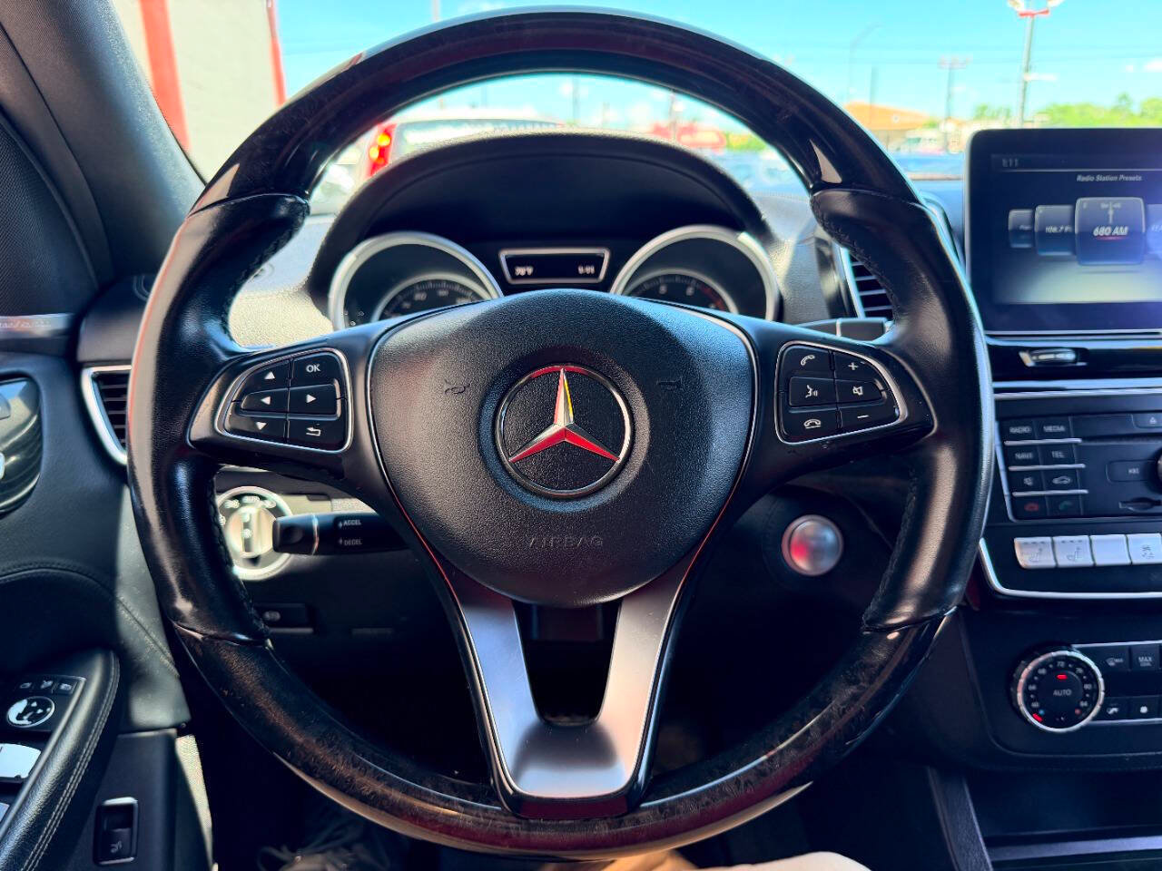 Used 2016 Mercedes-Benz GLE 400 4MATIC image 31