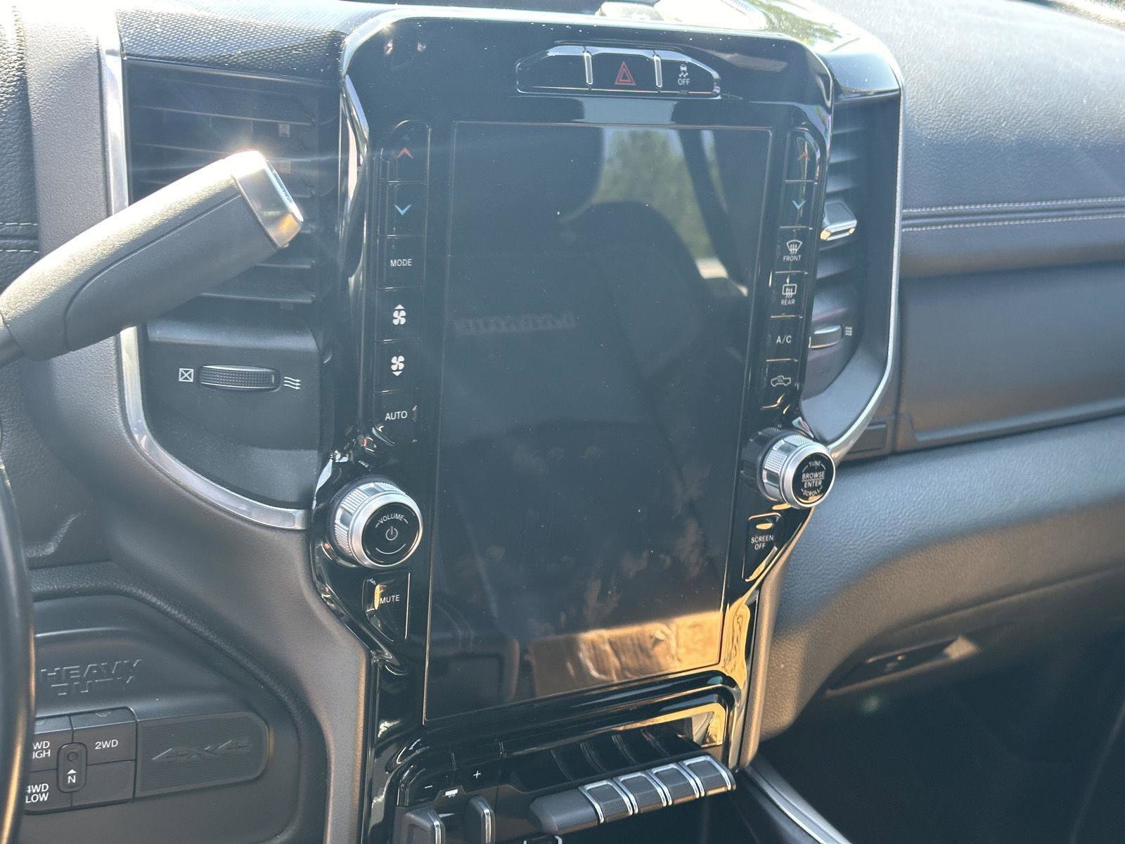 Used 2022 RAM 2500 Laramie w/ Night Edition AWD/4WD image 11