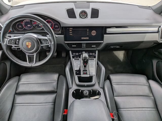 Used 2023 Porsche Cayenne Platinum Edition AWD/4WD image 13
