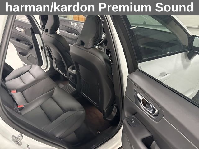 Used 2025 Volvo XC60 T8 Plus w/ Climate Package image 15