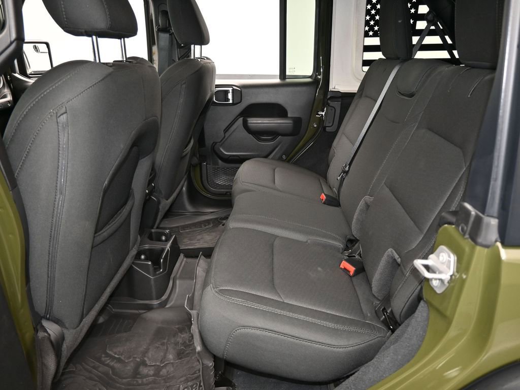 Used 2022 Jeep Wrangler Unlimited Sport image 35