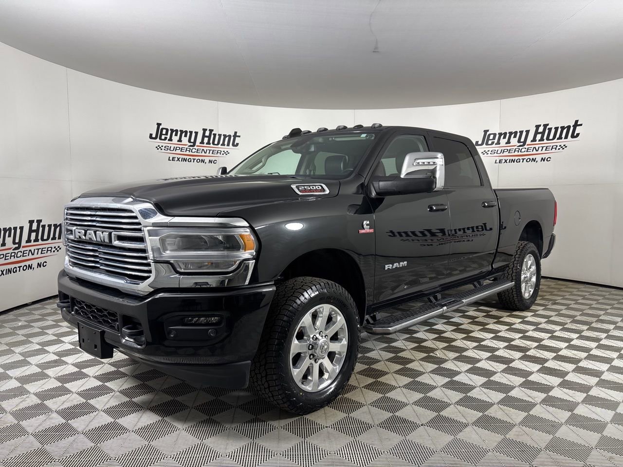 Used 2023 RAM 2500 Laramie image 1
