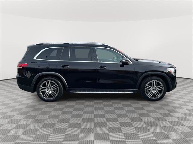 Used 2022 Mercedes-Benz GLS 450 4MATIC image 4