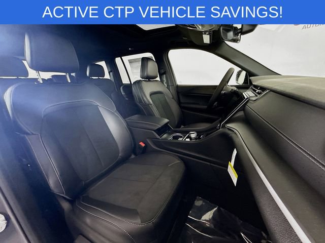 New 2025 Jeep Grand Cherokee Altitude image 27