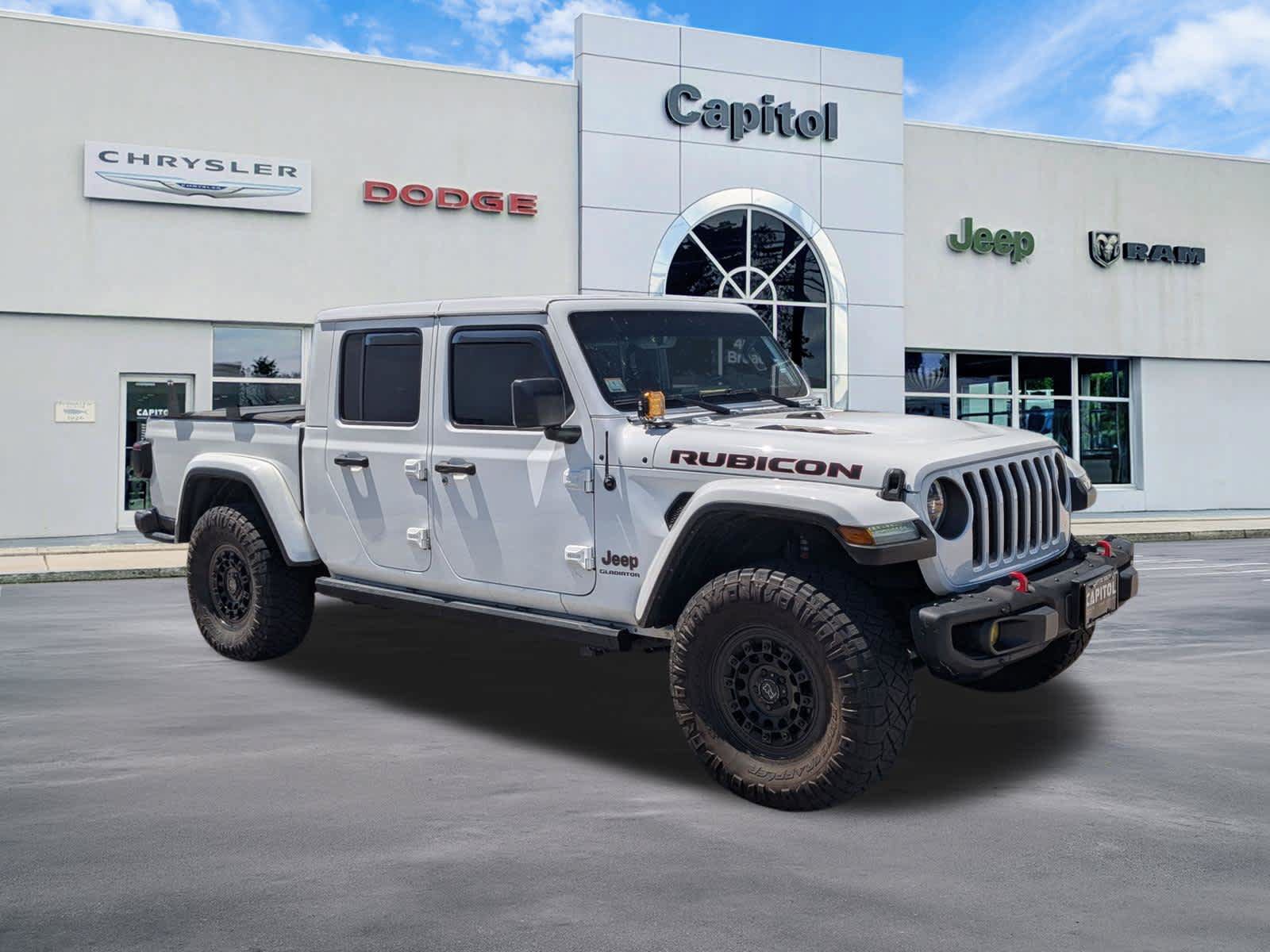 Used 2022 Jeep Gladiator Rubicon w/ LED Lighting Group AWD/4WD image 1