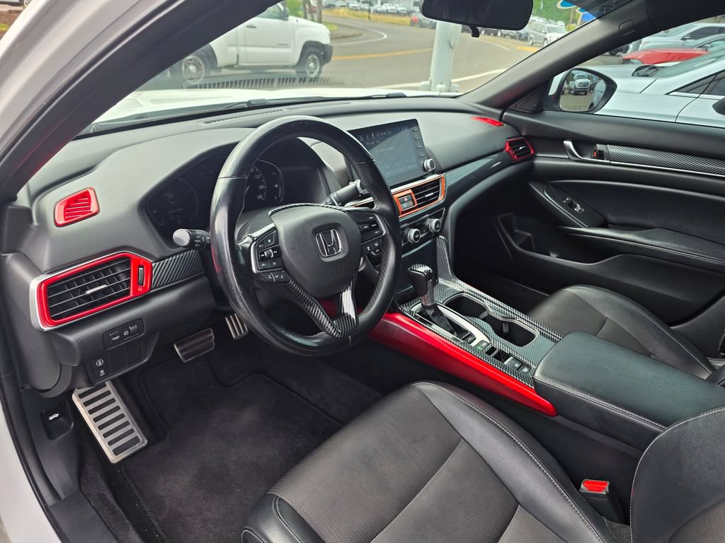 Used 2018 Honda Accord Sport image 10