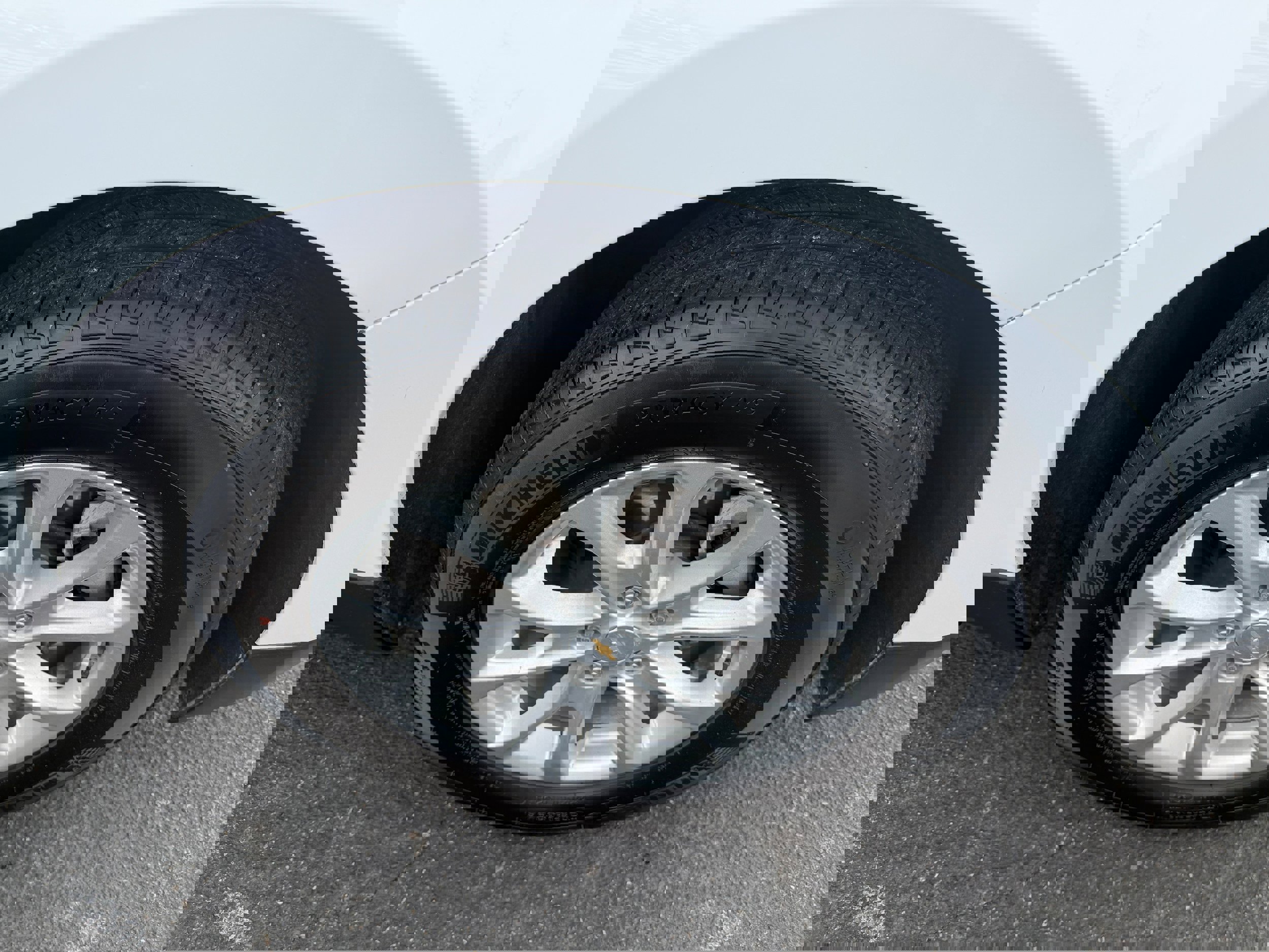 Used 2021 Chevrolet Equinox LT image 4